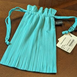Pleated drawstring bag